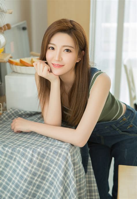 青榕传媒：《在八月盛夏》百万预约 全闭环实力赋能艺人成长	